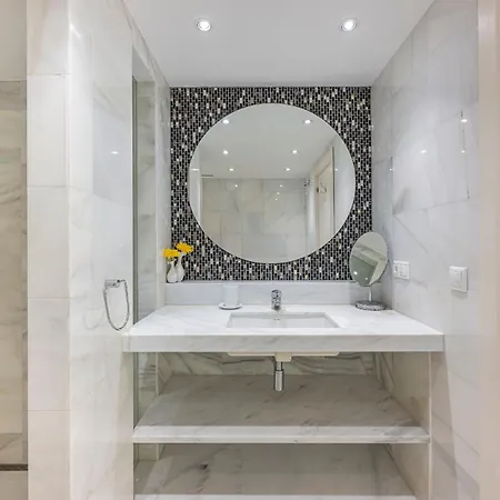 Luxury In With Parking And Pool Apartment Marbella